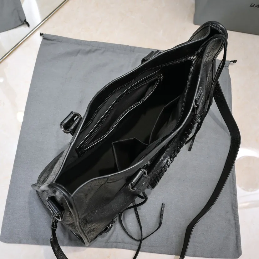 Bajia Timeless Tears Motorcycle Bag