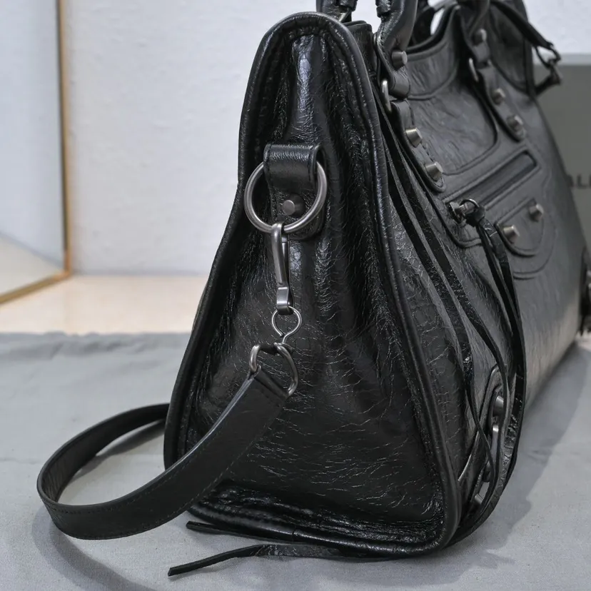 Bajia Timeless Tears Motorcycle Bag