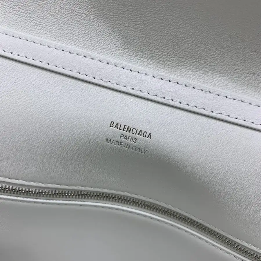 Baleenciaga Rodéo Bag Medium White Silver Buckle