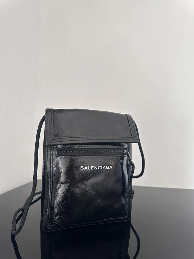 Baleenca Explorer Bag Compact and Stylish Crossbody