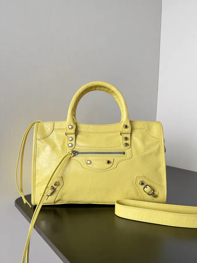 Balencia*Le City Handbag
