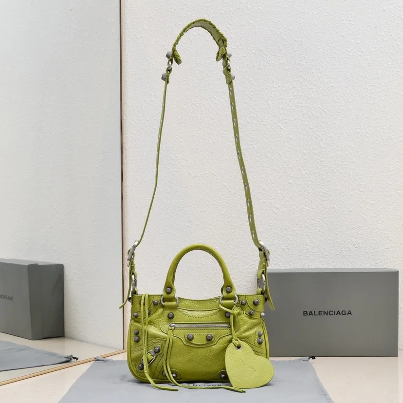 Baga's Latest Neo Cagole Motorcycle Bag