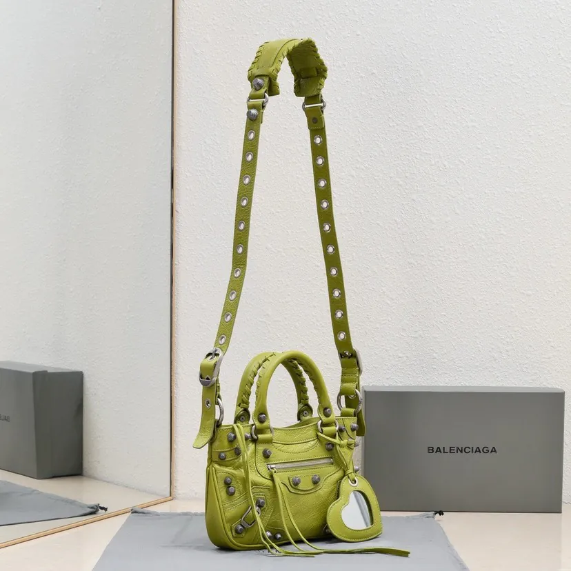 Baga's Latest Neo Cagole Motorcycle Bag