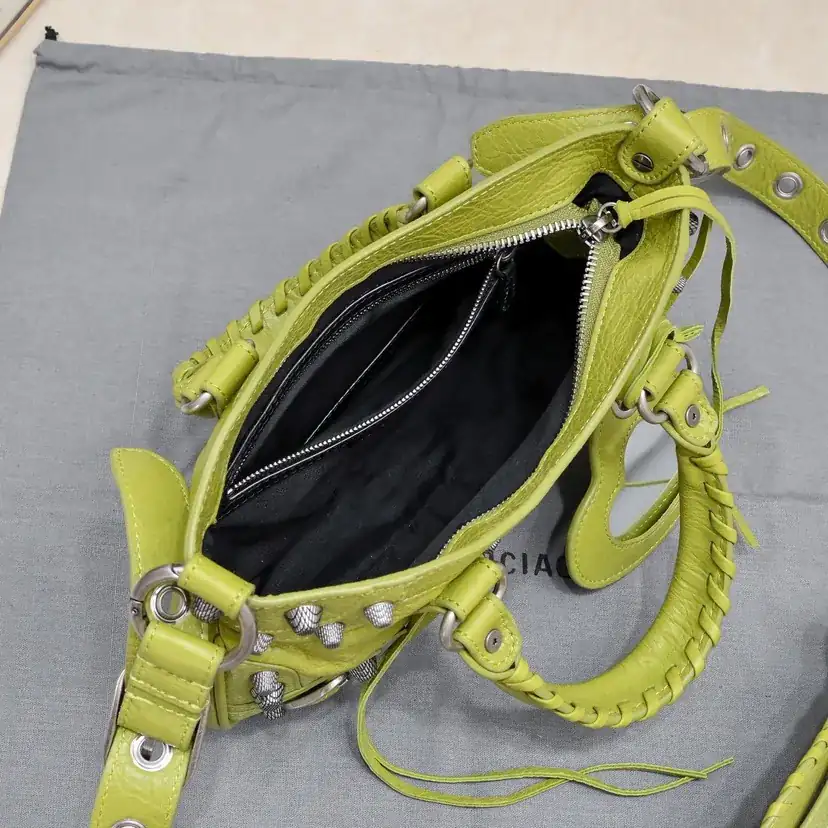 Baga's Latest Neo Cagole Motorcycle Bag