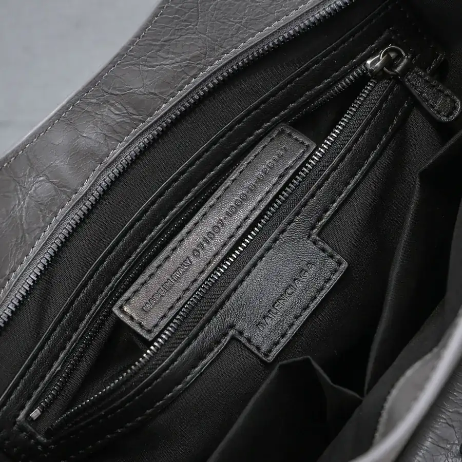 Bajia Timeless Tears Motorcycle Bag