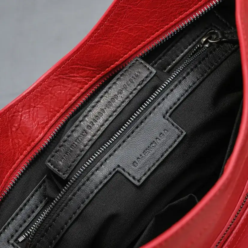 Baja 'Timeless Tears' Motorcycle Bag