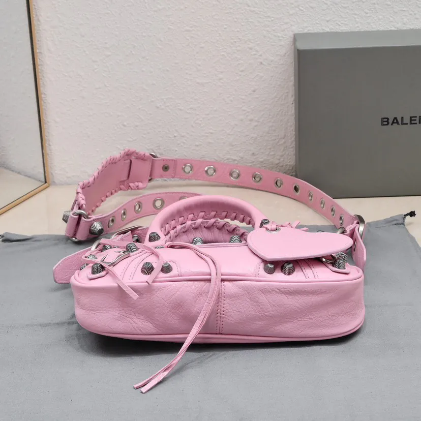 BAGA's Latest Neo Cagole Motorcycle Bag