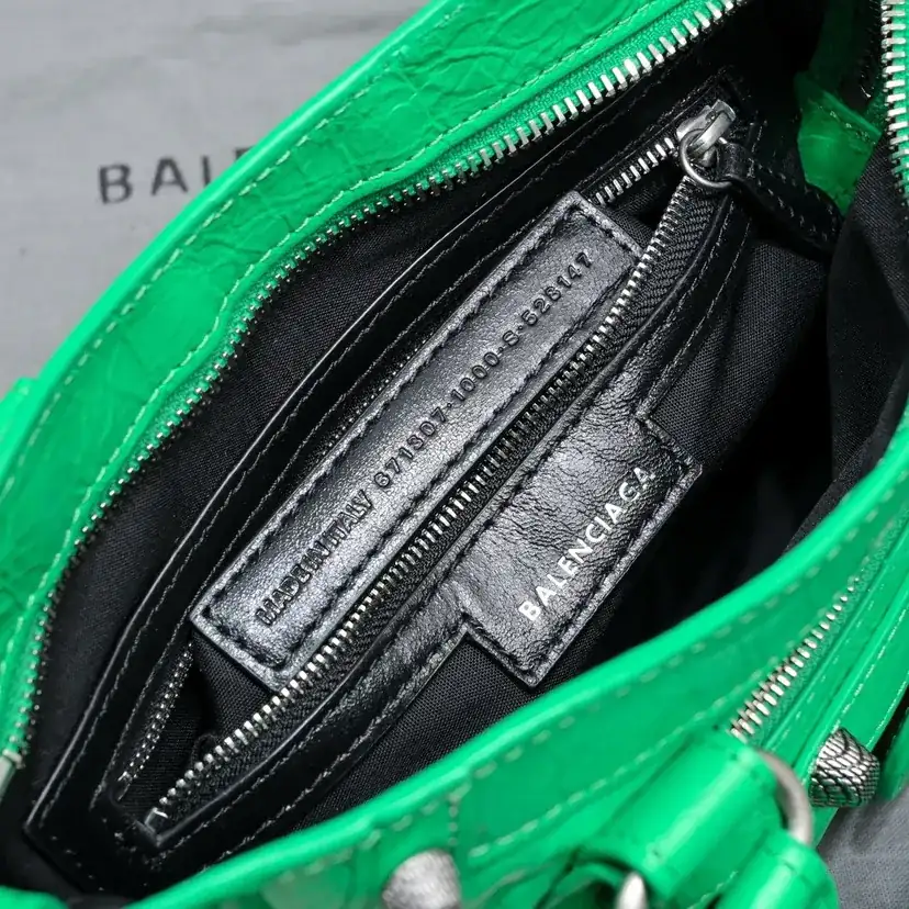 Baga's Newest Neo Cagole Motorcycle Bag