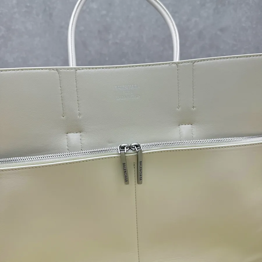 Baleenciaga Bel Air Tote Medium Size