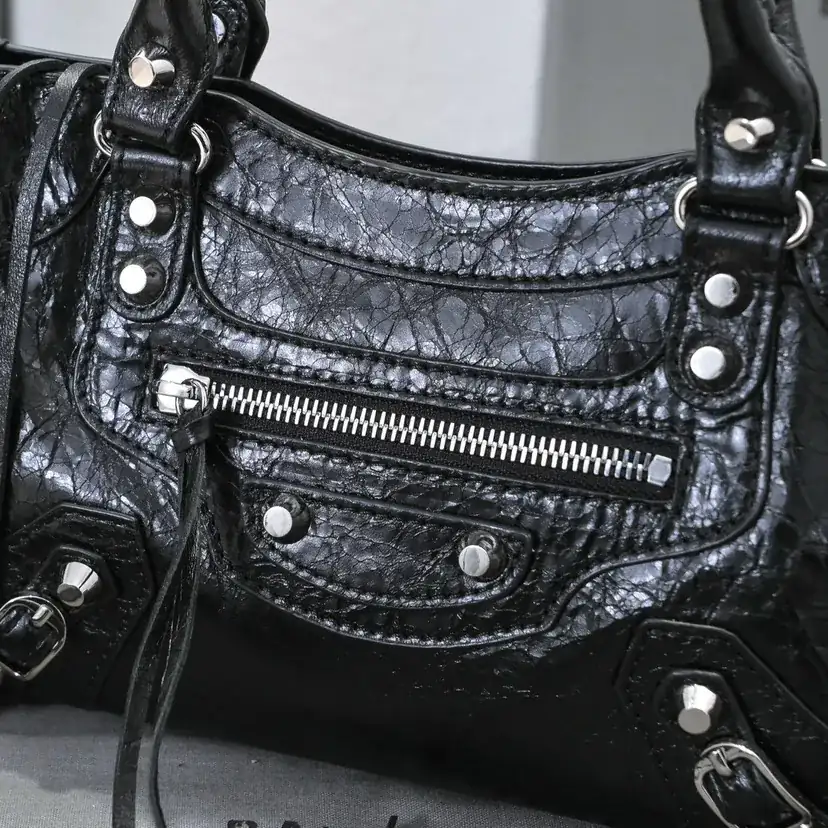 Bajia 'Timeless Tears' Motorcycle Bag Classic Series