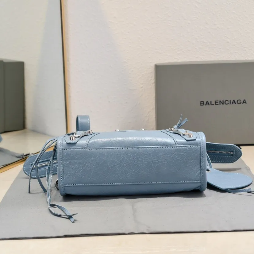 Baja, New Motorcycle Bag Classic Series Reimagined, Stylish and Modern