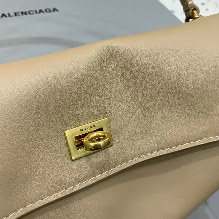 Baleenciaga Rodéo Bag Medium Apricot