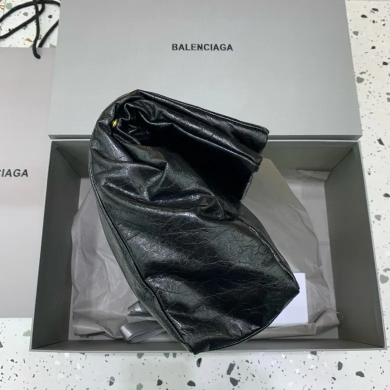 Baleenciaga Le Monaco Bucket Bag Medium