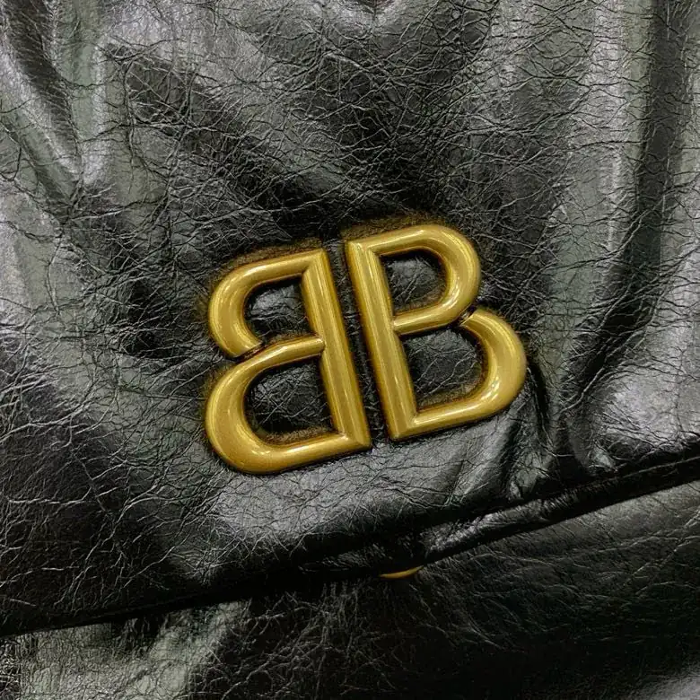 Baleenciaga Le Monaco Bucket Bag Medium