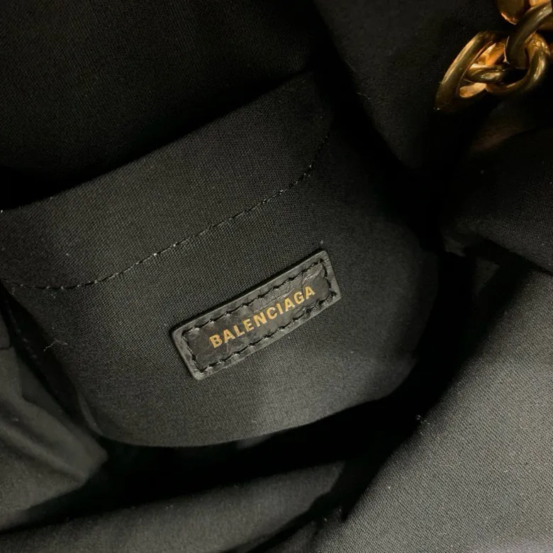 Baleenciaga Le Monaco Bucket Bag Medium