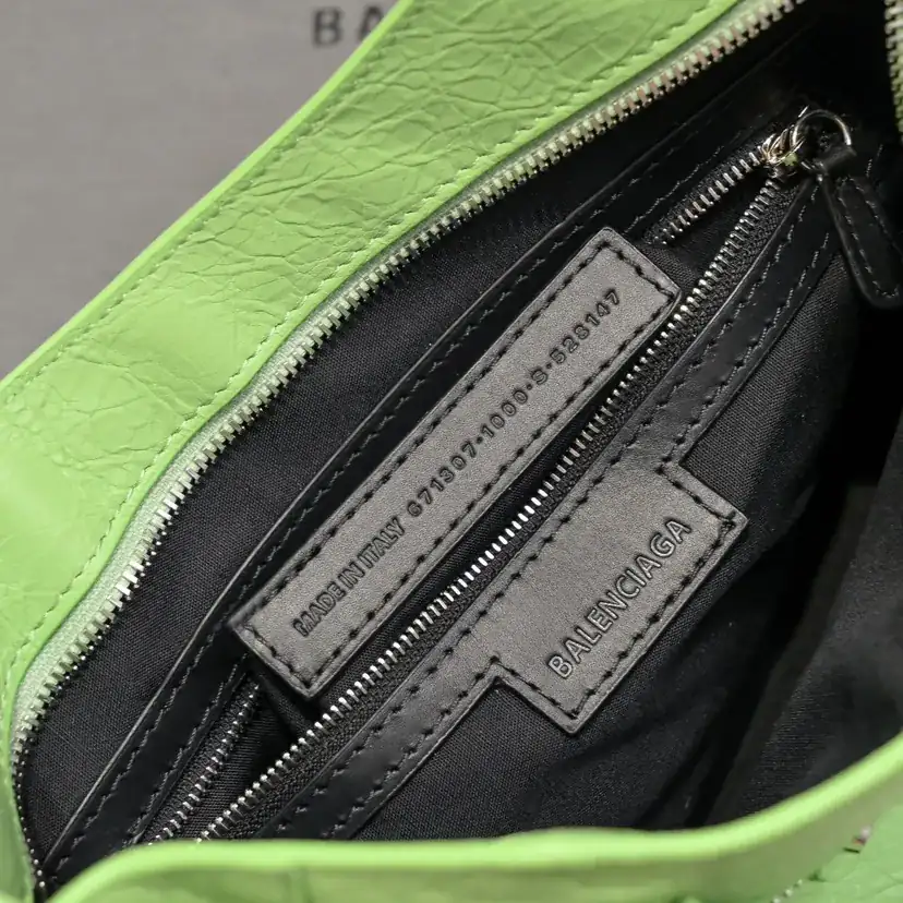 Baja 'Timeless Tears' Motorcycle Bag