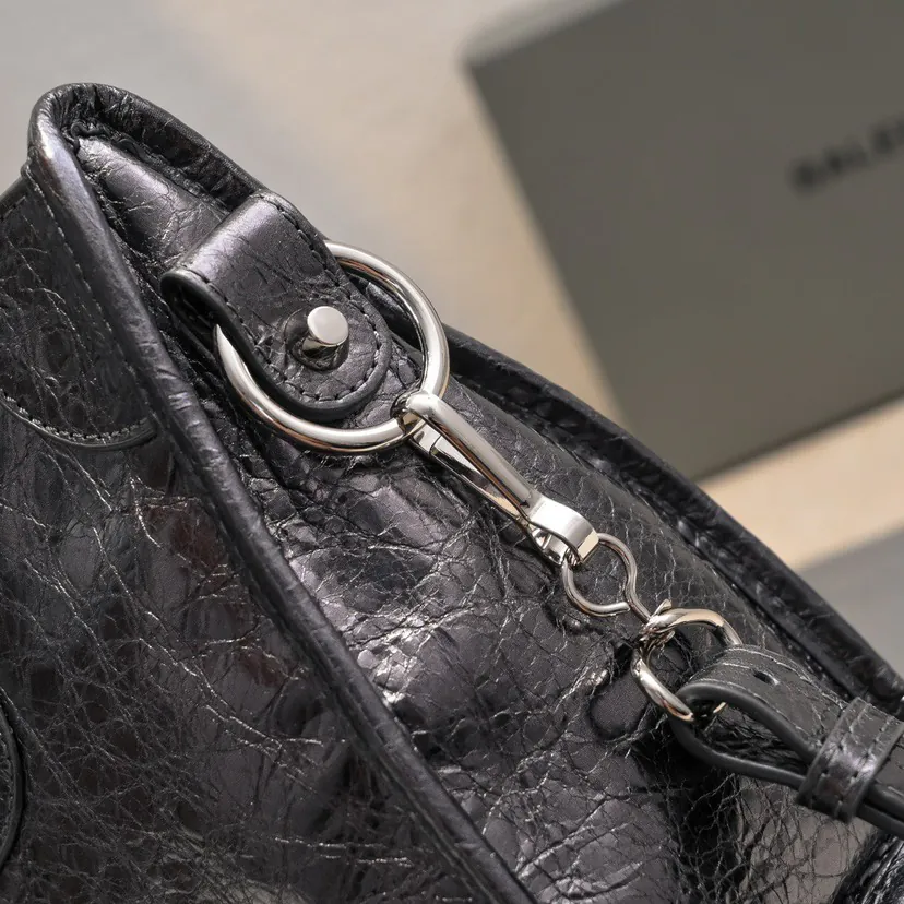 Bajia Timeless Tears Motorcycle Bag