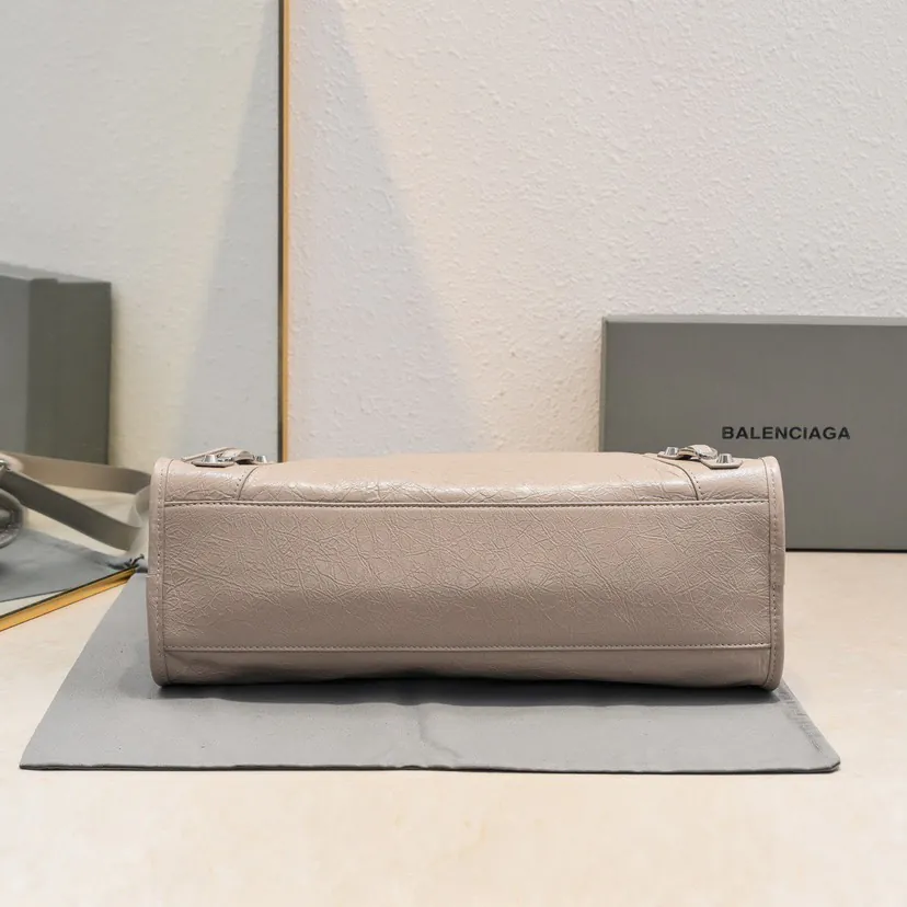 Bajia Timeless Tears Motorcycle Bag