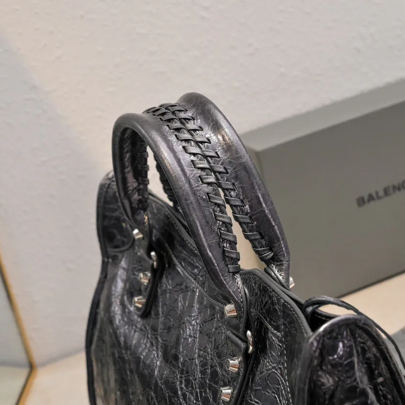 Baja 'Timeless Tears' Motorcycle Bag