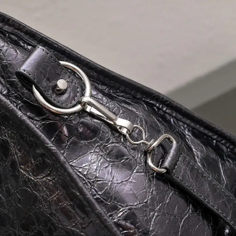 Baja 'Timeless Tears' Motorcycle Bag