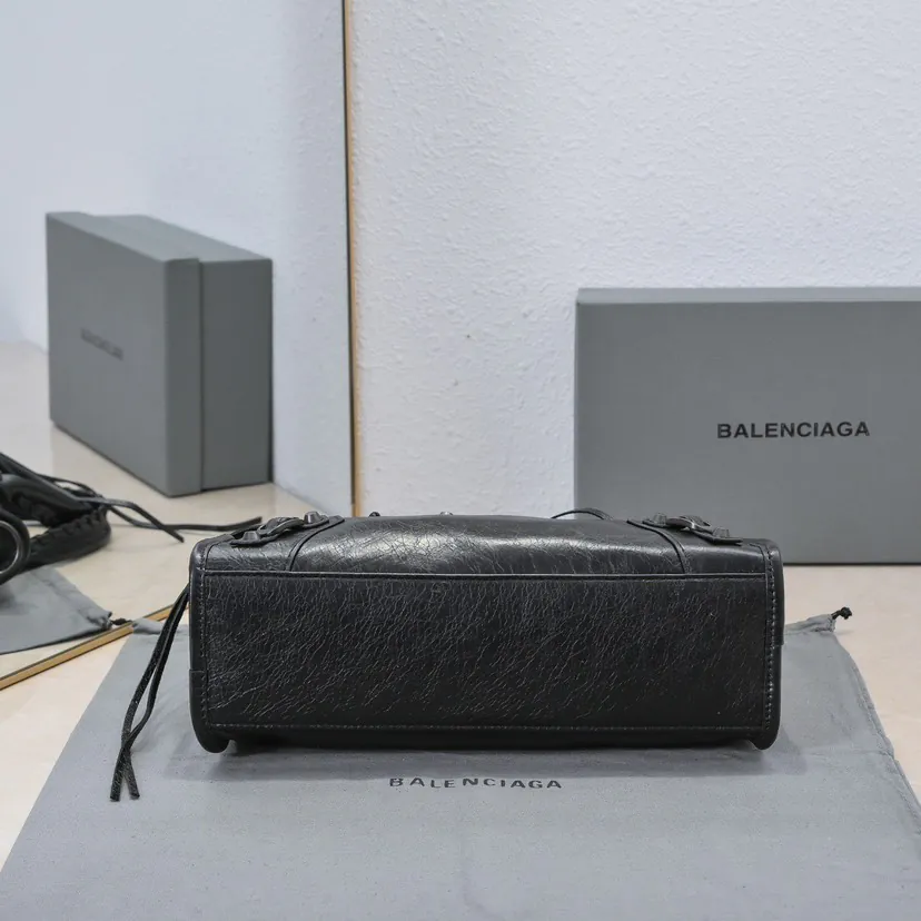 Baja Timeless Tears Motorcycle Bag