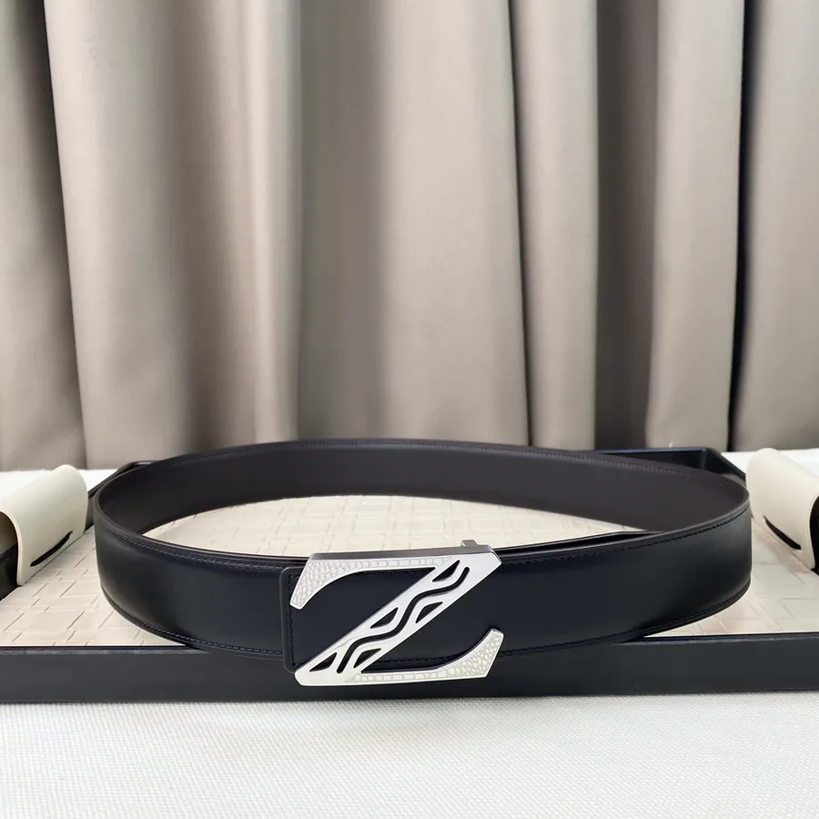 P160 Gentleman's Watch Business and Formal Wear