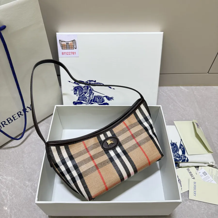 Highlands Shoulder Bag Mini Size, Classic Tartan Pattern