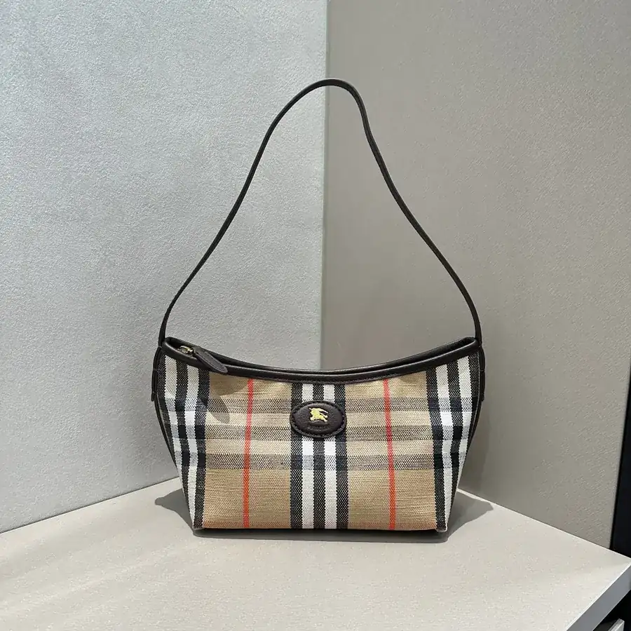 Highlands Shoulder Bag Mini Size, Classic Tartan Pattern