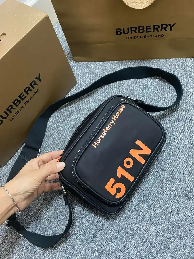 P450 B Style Camera Bag with Regenerated Fishing Net Material