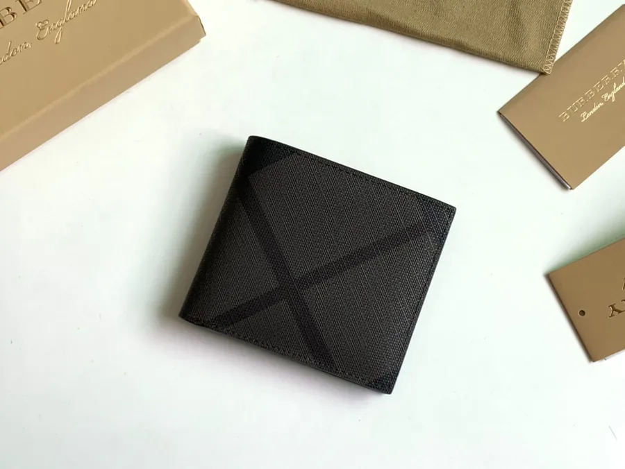 P180 London Checkered Folded Wallet