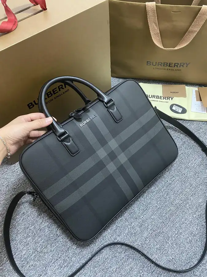 P630 B Brand New Briefcase with Pattern and Italian Leather