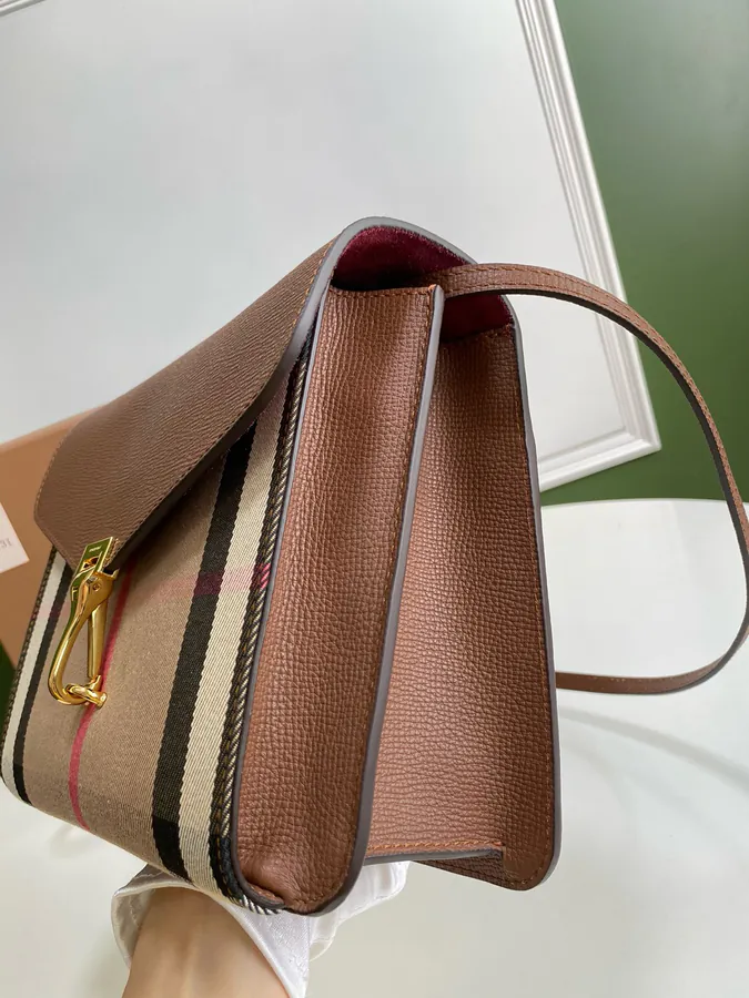 P530 B House Grained Leather Patchwork Crossbody Bag