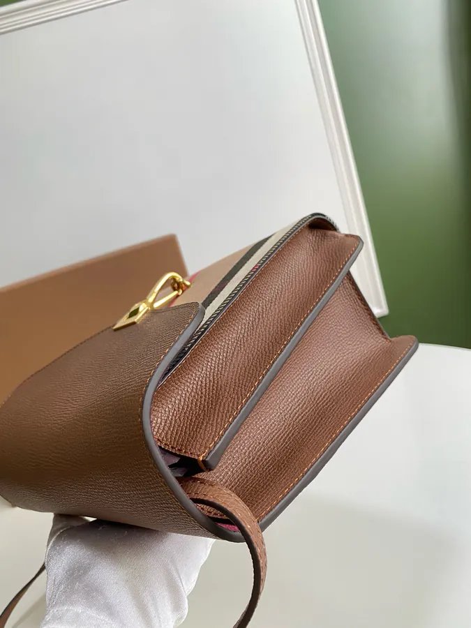 P530 B House Grained Leather Patchwork Crossbody Bag
