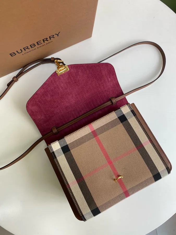 P530 B House Grained Leather Patchwork Crossbody Bag