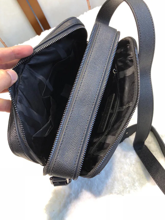 P500 B House Classic Men's Shoulder Bag