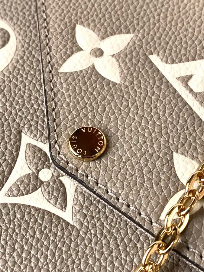 Pochette Félicie Chain Bag