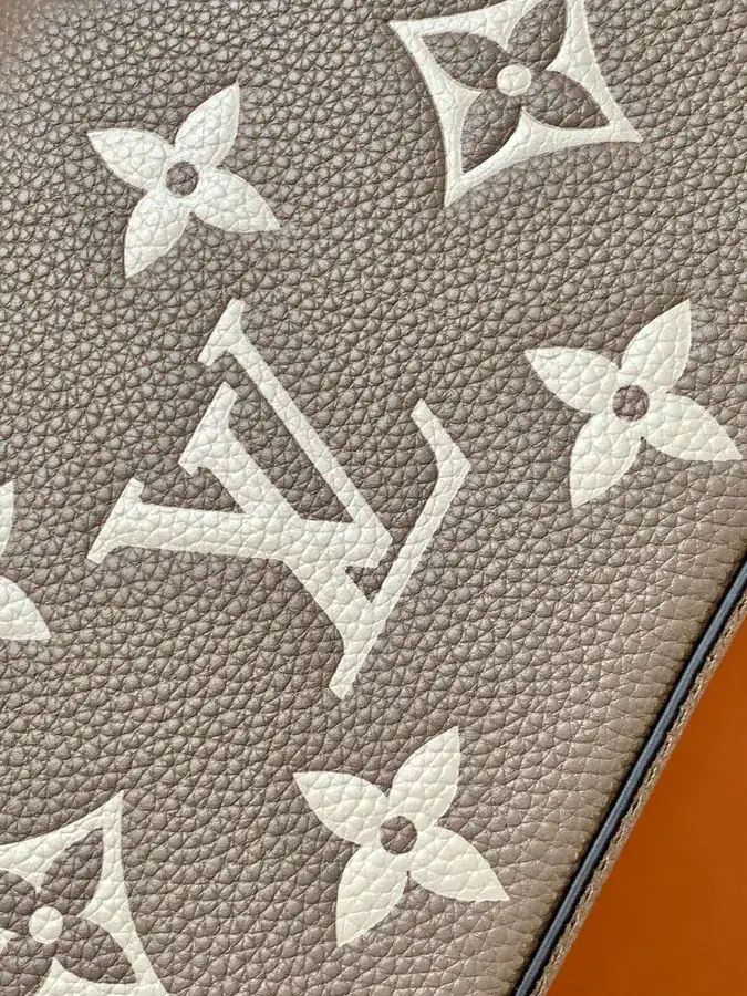 Pochette Félicie Chain Bag