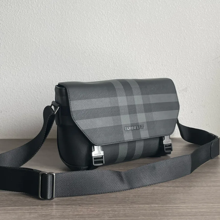 P450 B Brand New Messenger Bag