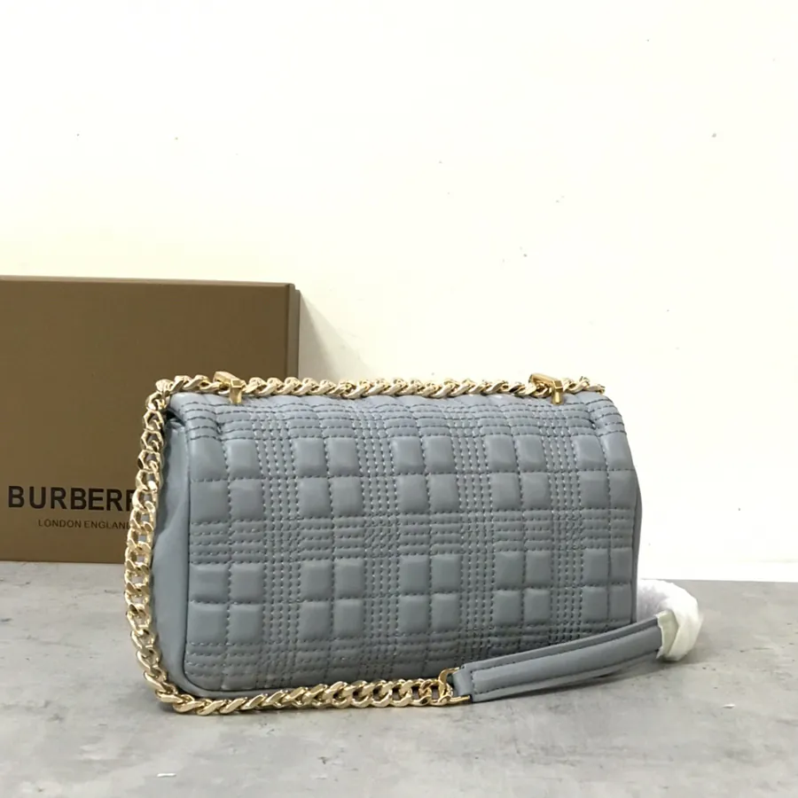 P550 Lola – 萝纳包, Soft Structured Quilted Runway Style