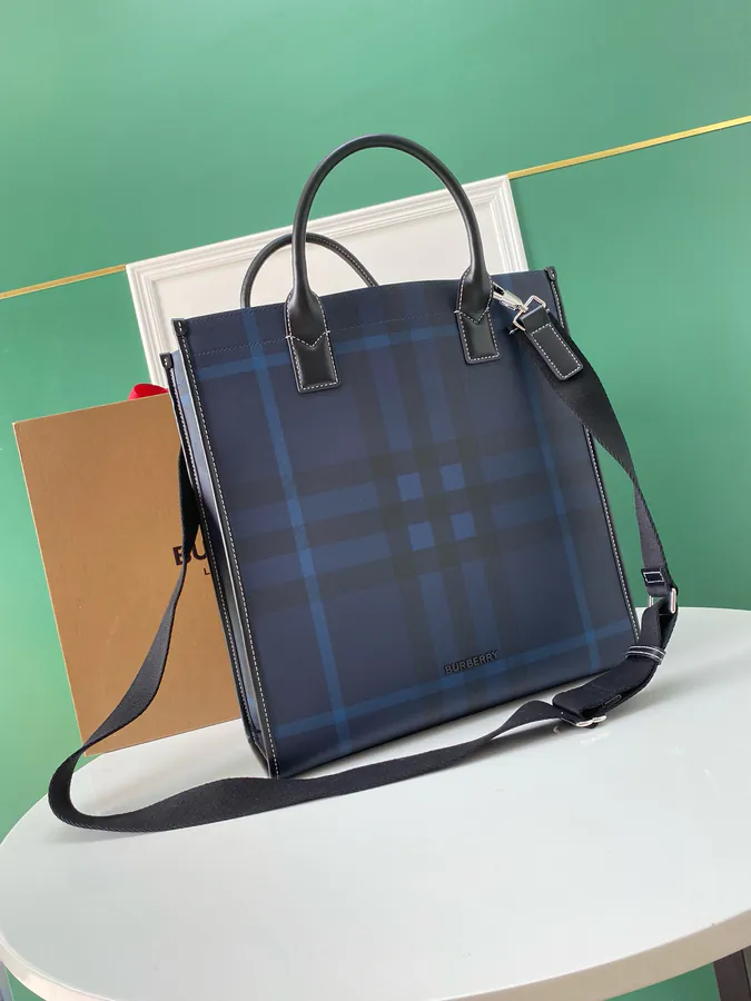 P550 B House New Tote Bag