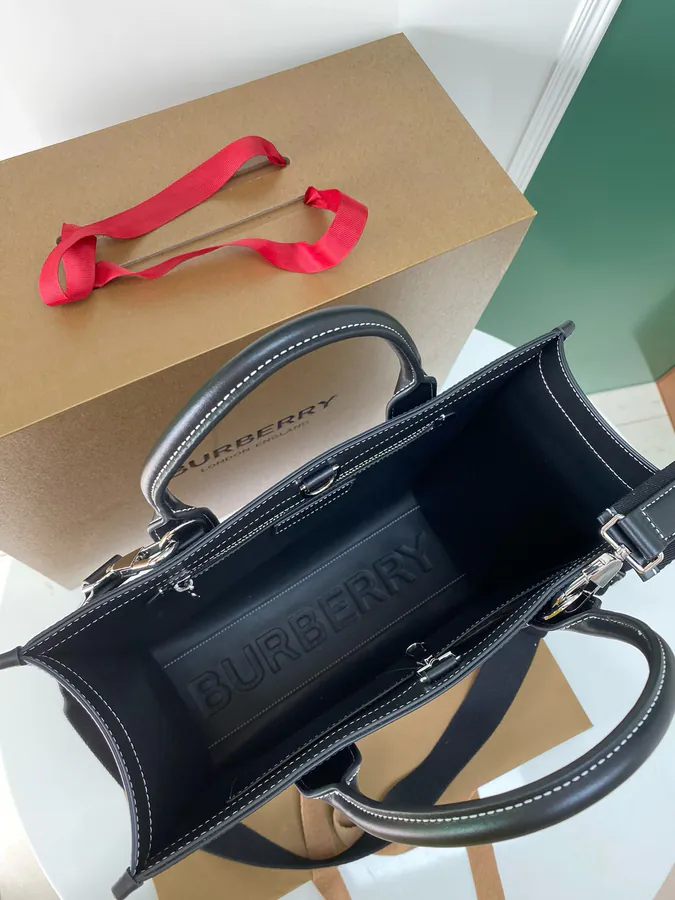 P550 B House New Tote Bag