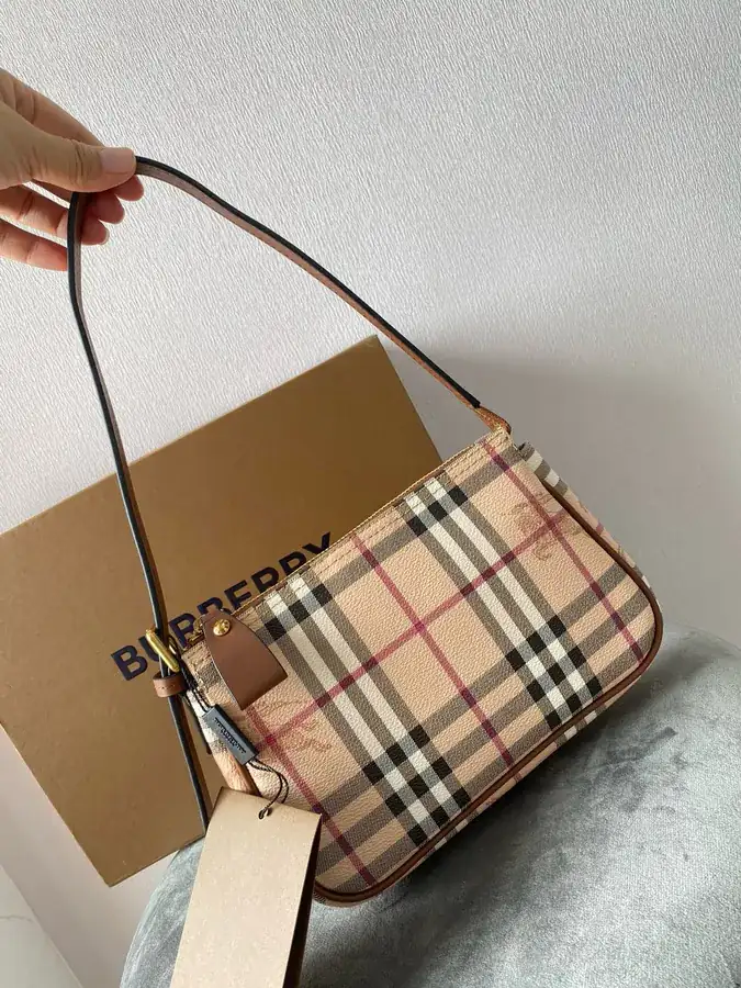 P280 B House Classic Crossbody Bag