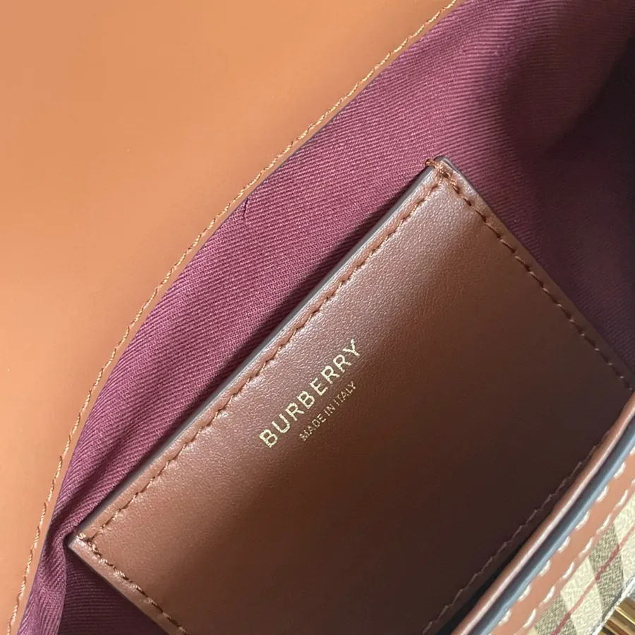 Burberry Ladies Crossbody Bag with Handle, Semi Handmade Design