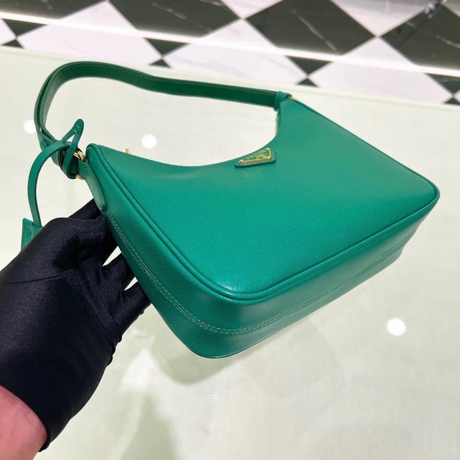 Hobo 2005 Grained Calfskin Crossbody Bag