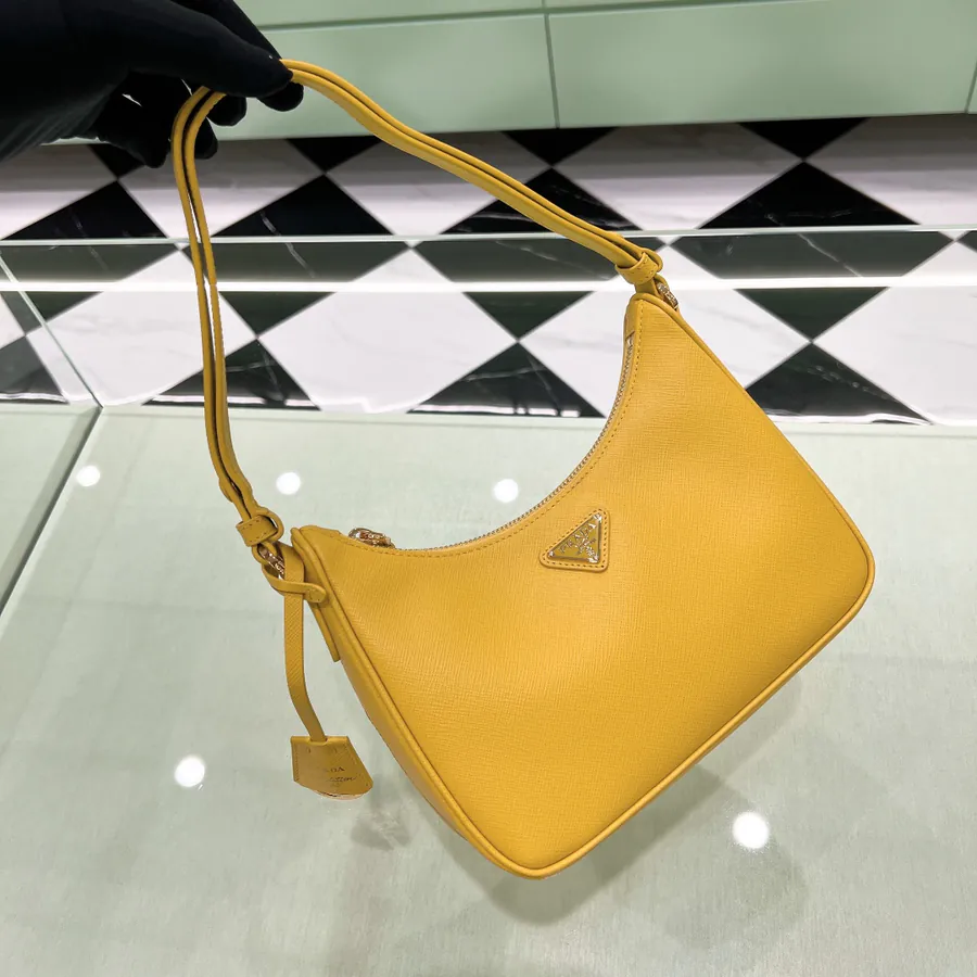 Hobo 2005 Grained Calfskin Crossbody Bag