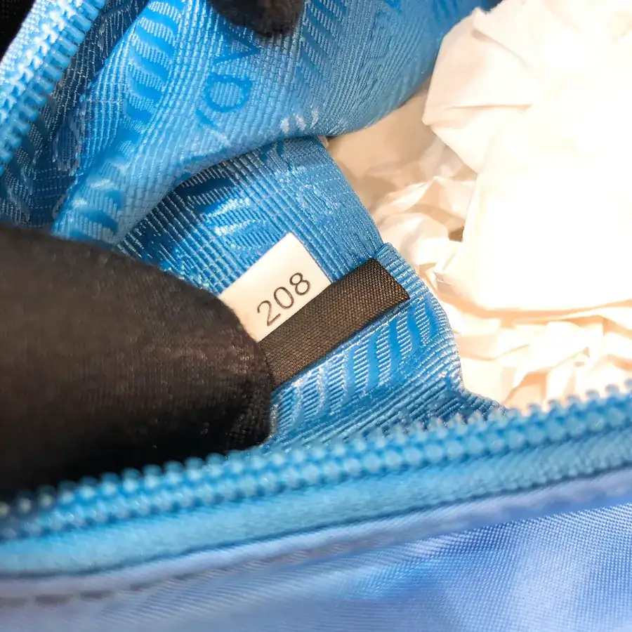 1ne515 Re Edition 2000 Hobo Crossbody Bag
