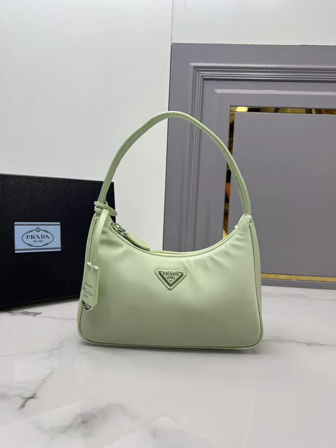 1ne515 Re Edition 2000 Mint Green Hobo Crossbody Bag