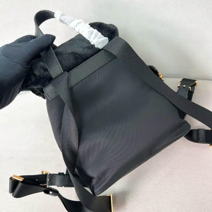 P700 2023 Autumn New Drop Cloth Nylon & Fuzzy Backpack 1bz074