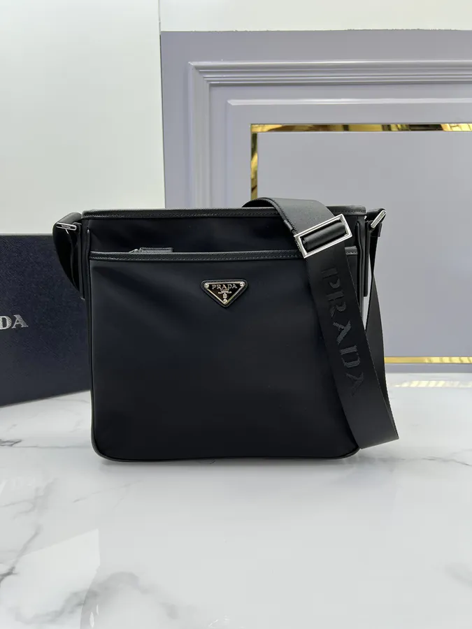 P480 Nylon Messenger Bag 2VH797
