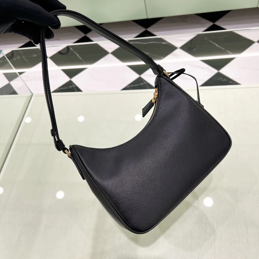 Hobo 2005 Crosshatch Calfskin Crossbody Bag 1BC204